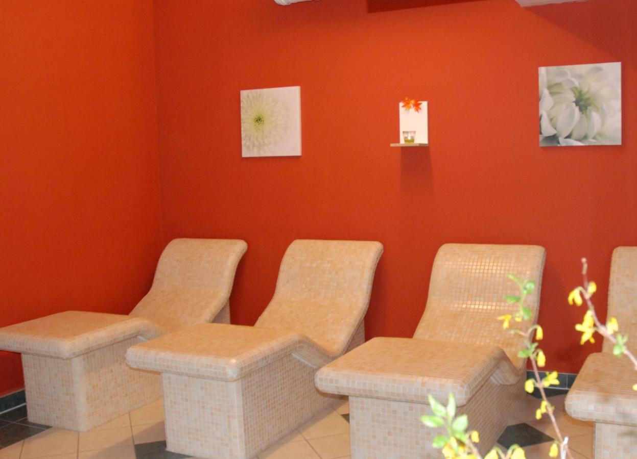 Sporthotel Neuruppin - Apartmenthaus Mit Ferienwohnungen Экстерьер фото